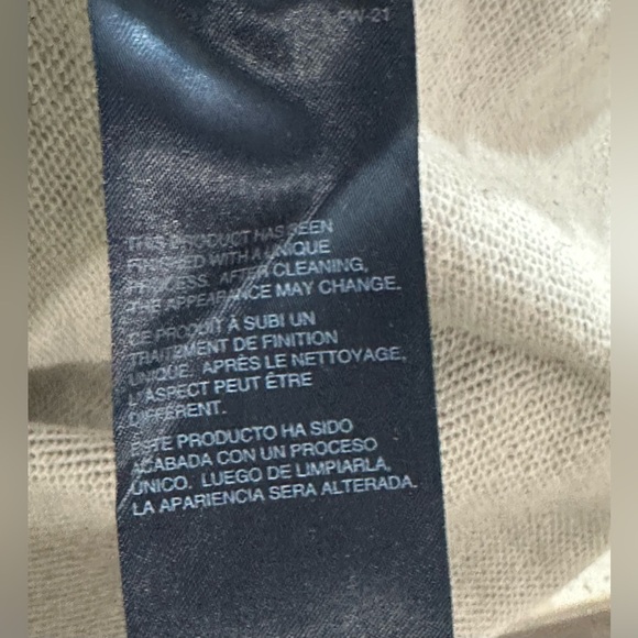 ⭐️Like New⭐️ Youth Hooded Short Sleeve Top- Size Small - Picture 5 of 6